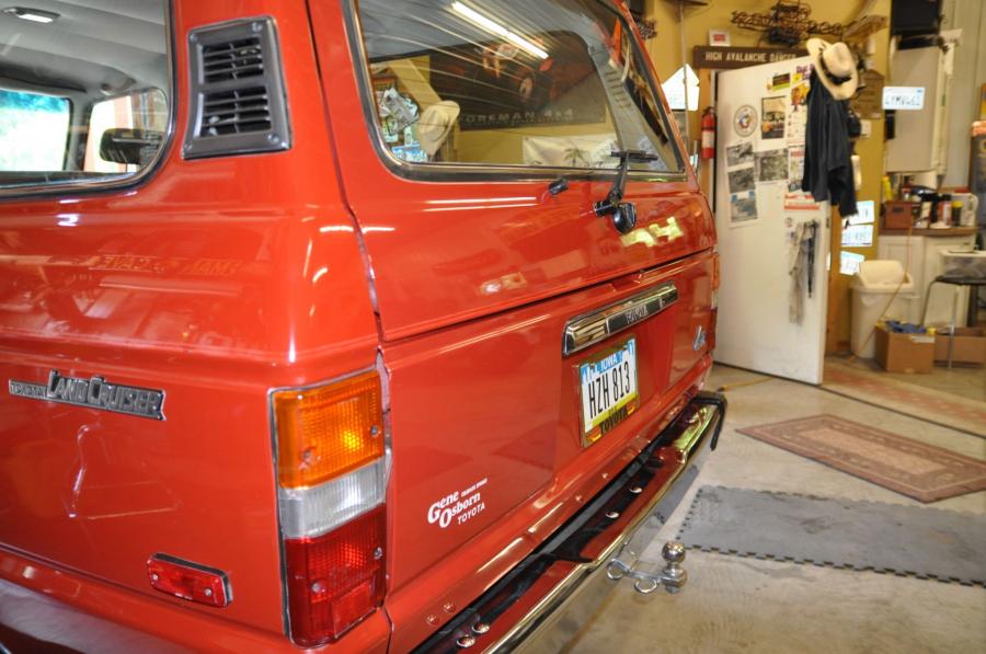 Детали экстерьера Toyota Land Cruiser 60 (FJ60) 1984 года  (NA) (фото 50 из 251)